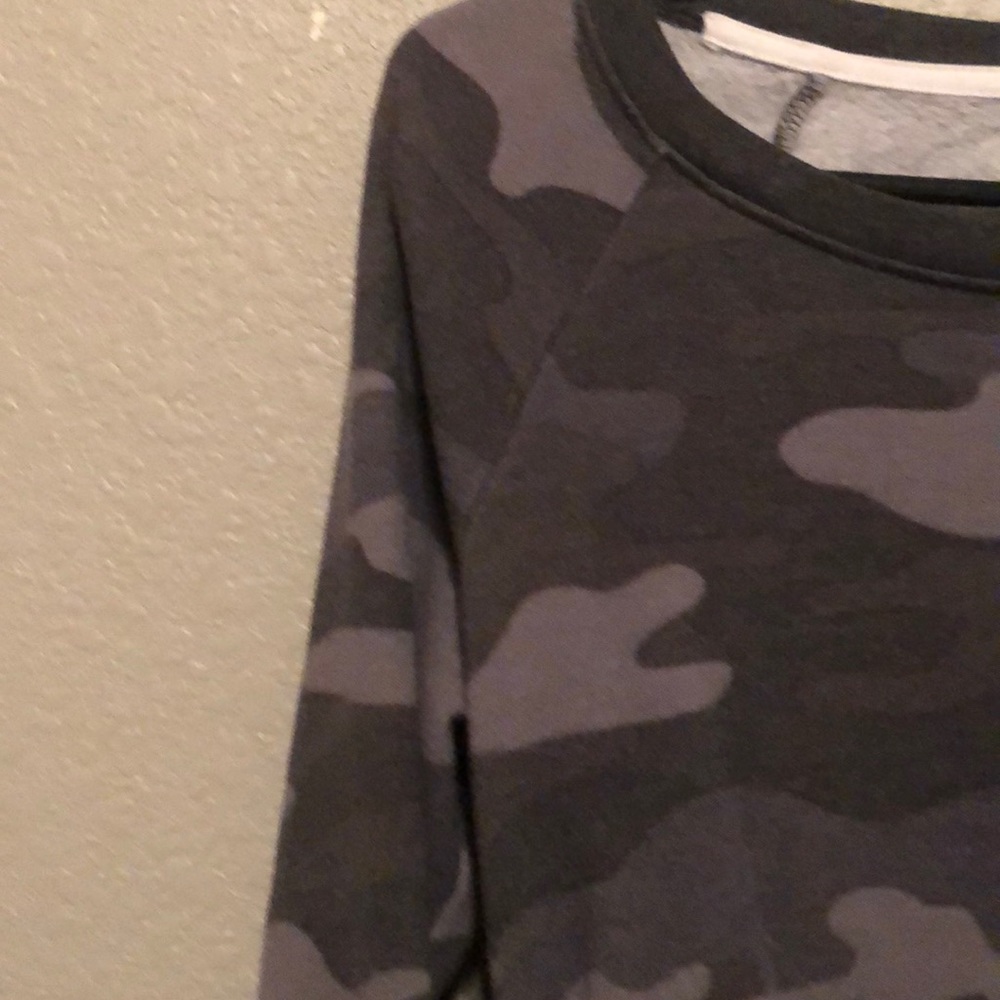 camo sweatshirt